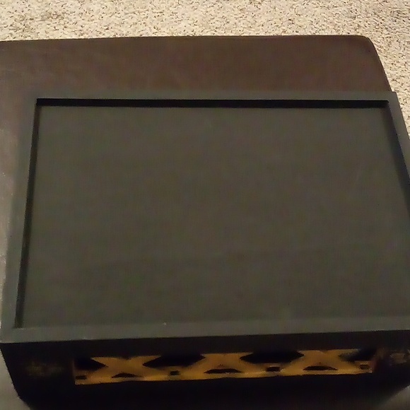 Hand painted box - Picture 5 of 6